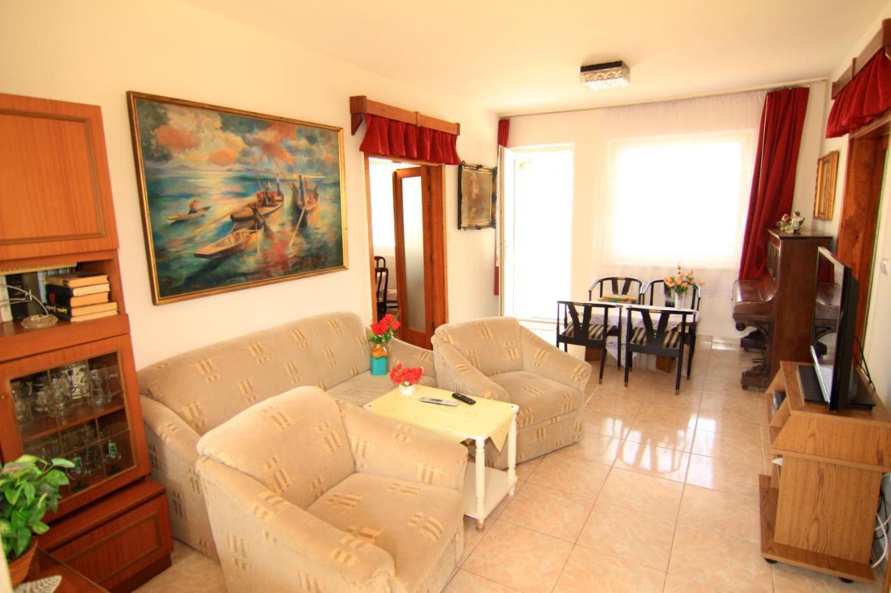 Margareta Apartmanhaz Apartment Balatonboglar Exterior photo